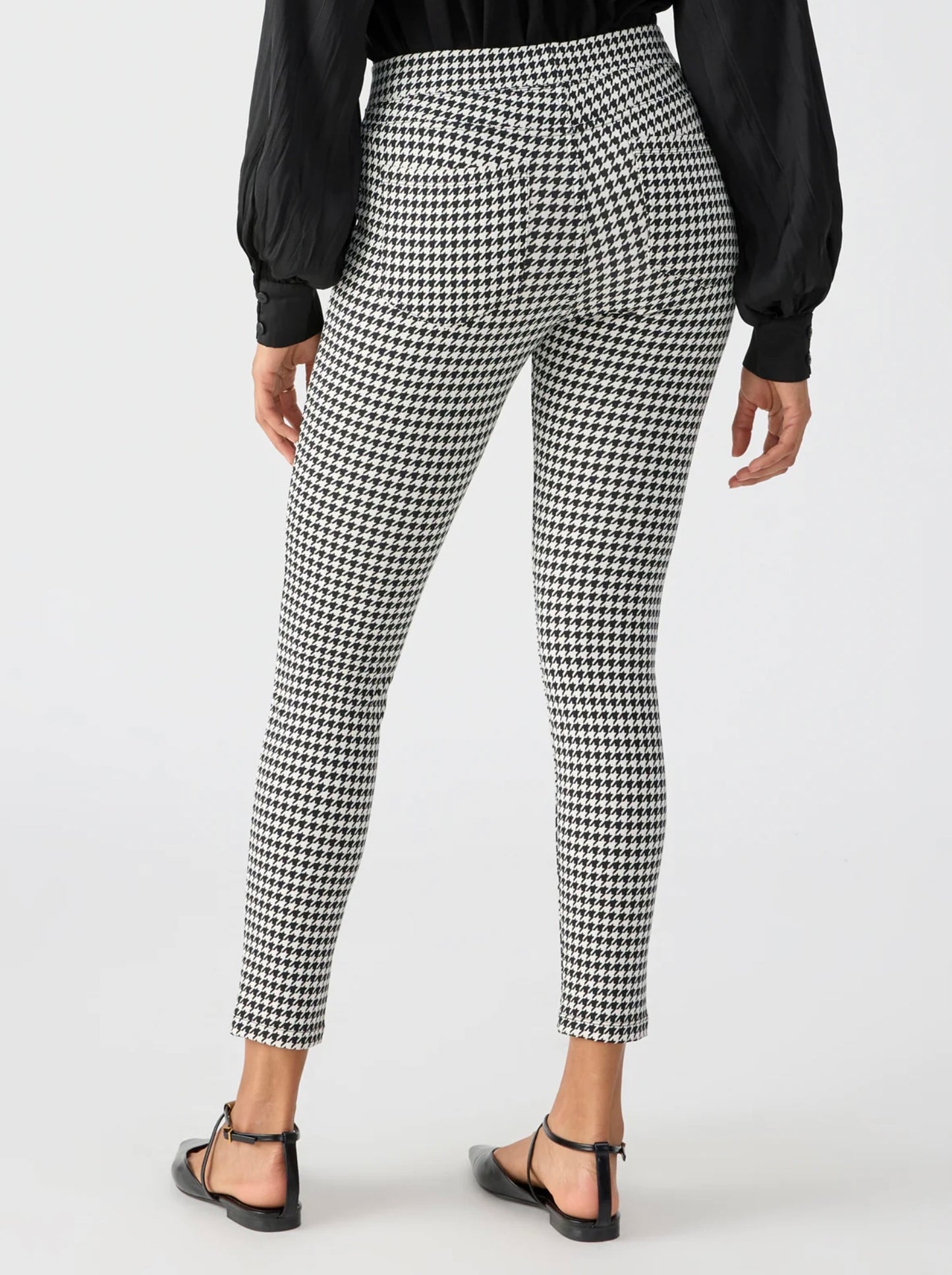 Runway Semi High Rise Legging — Houndstooth