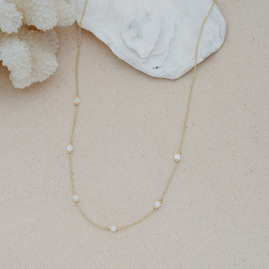 Ginny Necklace-mother of pearl (Gold)