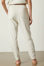 Emma Light Structured Cotton Pant